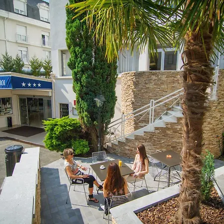 Christ Roi Hotel