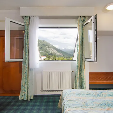 克里斯莱酒店 酒店 卢德