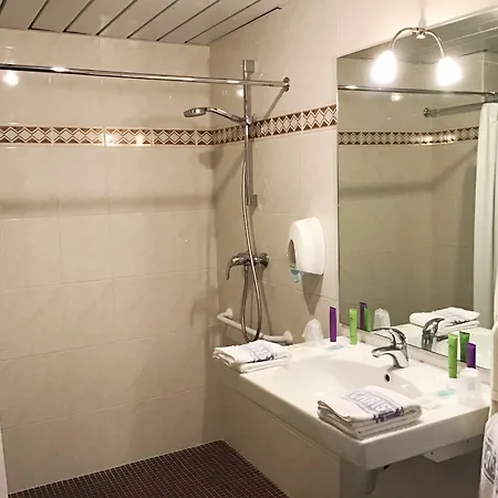 克里斯莱酒店 4*