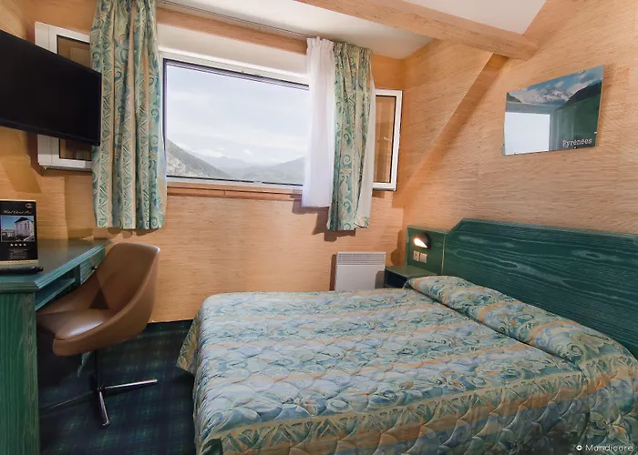 克里斯莱酒店 4*