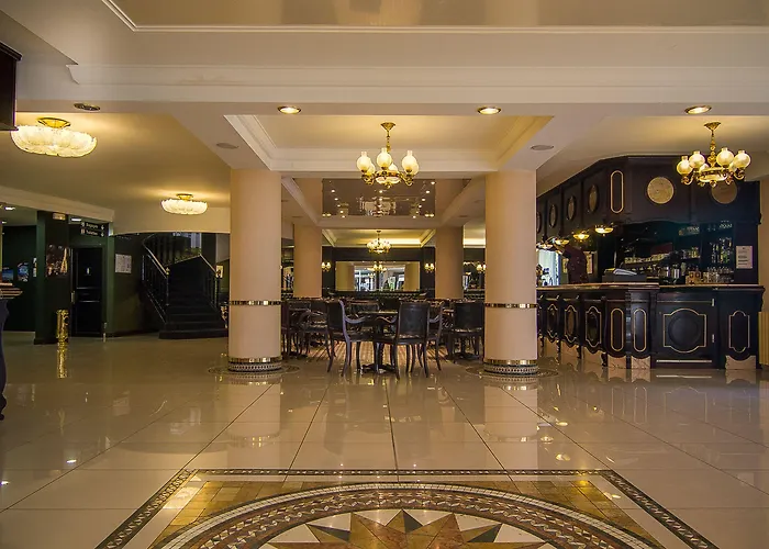 克里斯莱酒店 4*