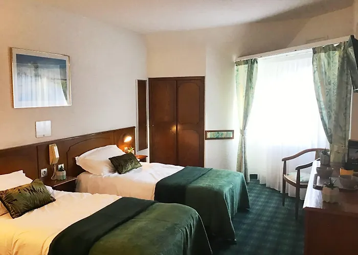 克里斯莱酒店 4* 卢德