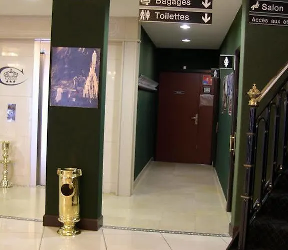 克里斯莱酒店 酒店 卢德