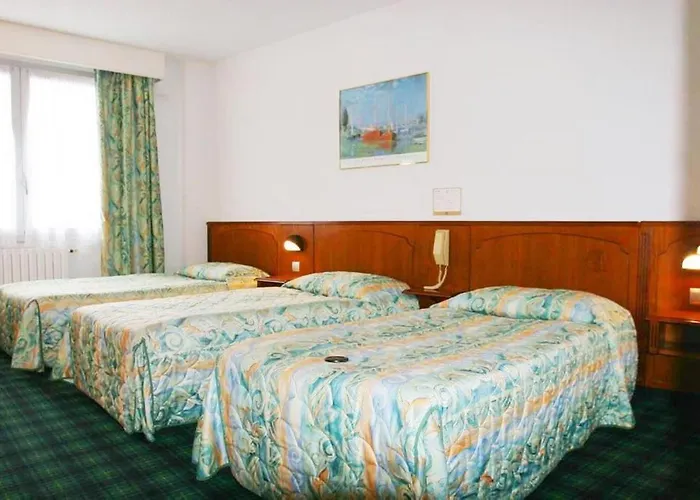 Christ Roi Готель